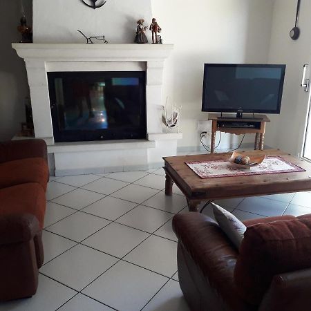 Mas Des Cigales Villa อาวีญง ภายนอก รูปภาพ